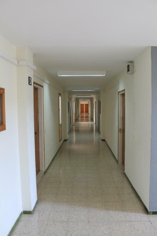 Absolute Apartment เอมปูเรียบราบา ภายนอก รูปภาพ